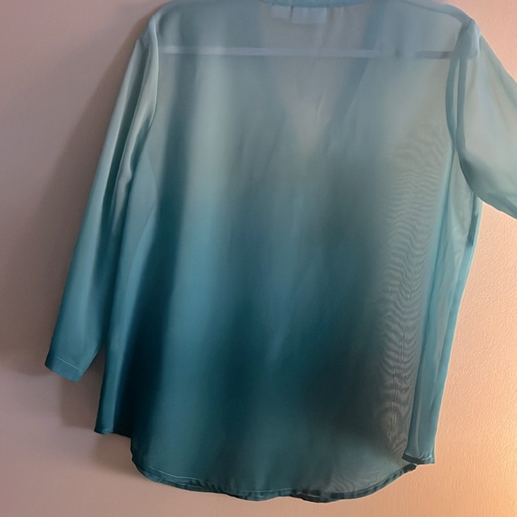 Teal ombré sheer blouse- beautiful!! EUC!! $24! - Picture 7 of 7